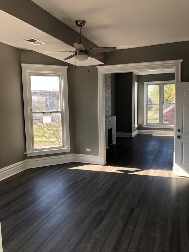 Foto principal - 209 S Albany Ave