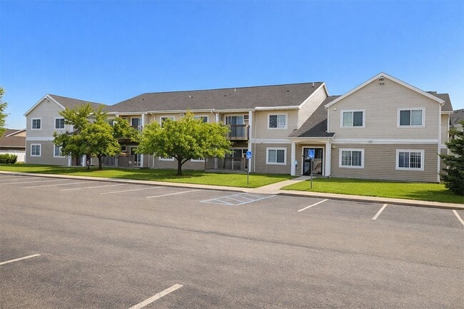 Building Photo - Pebble Creek Apartments