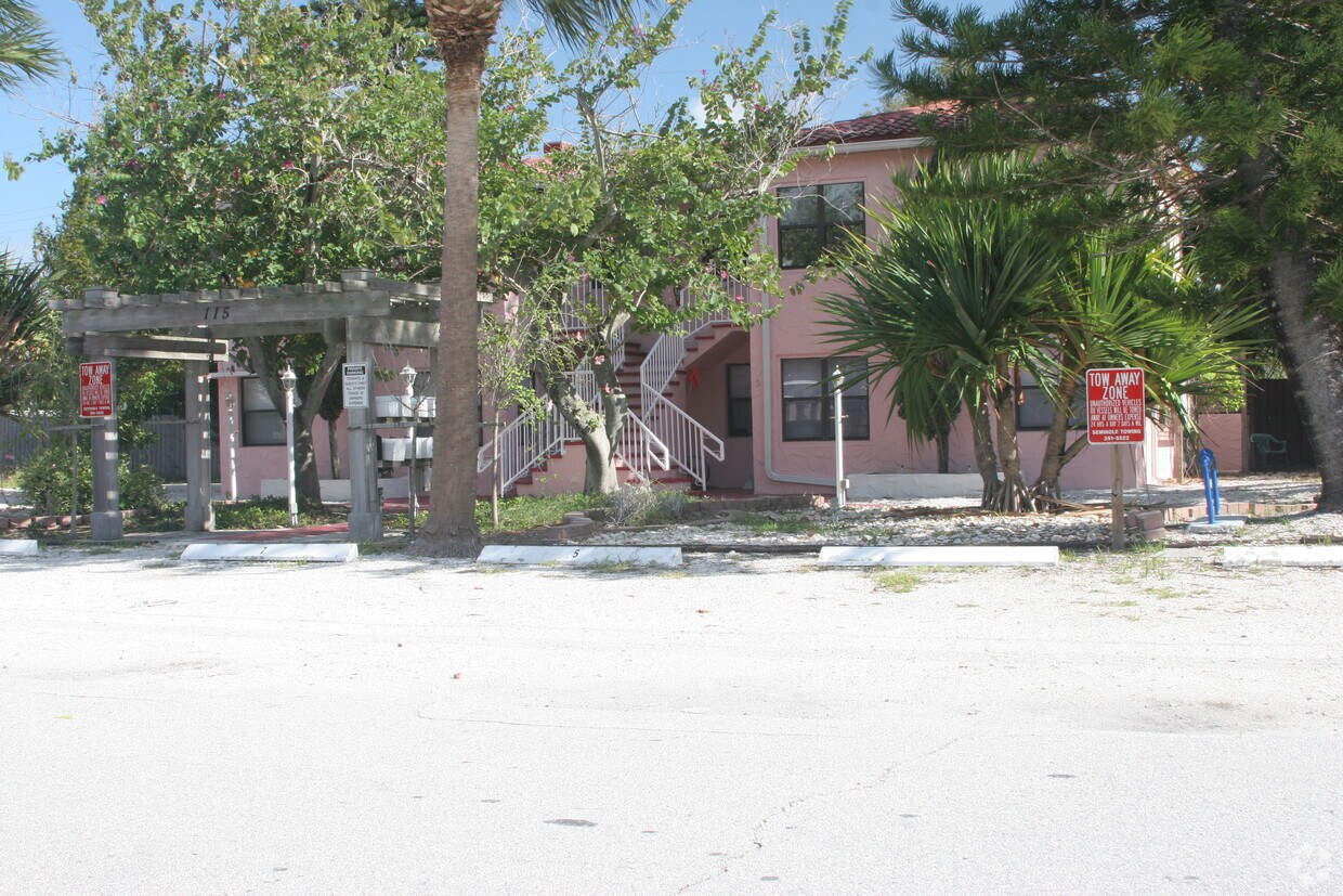 Building Photo - 115 145th Ave E