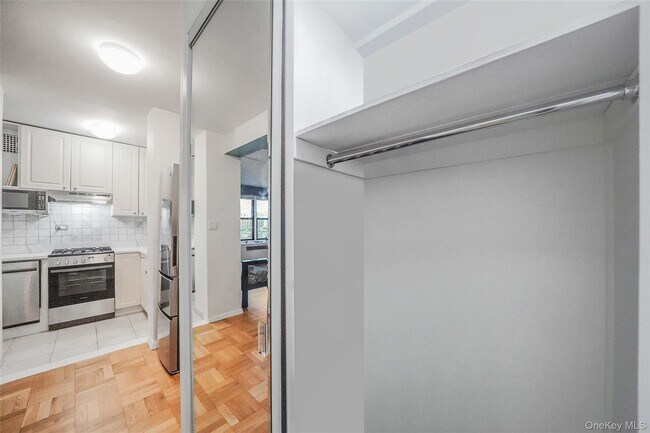 Foto del edificio - 460 E 79th St