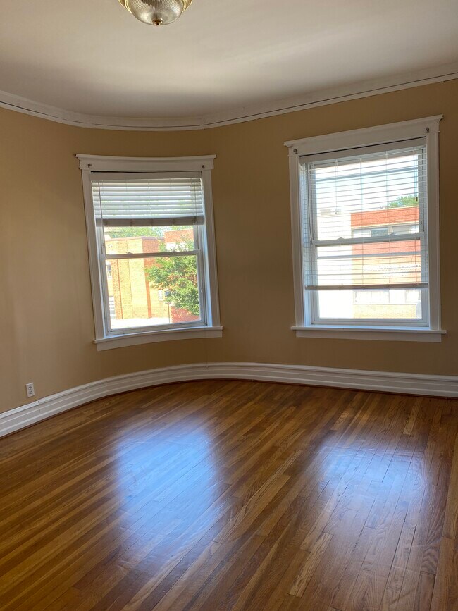 Foto del edificio - 3452 N Cicero Ave