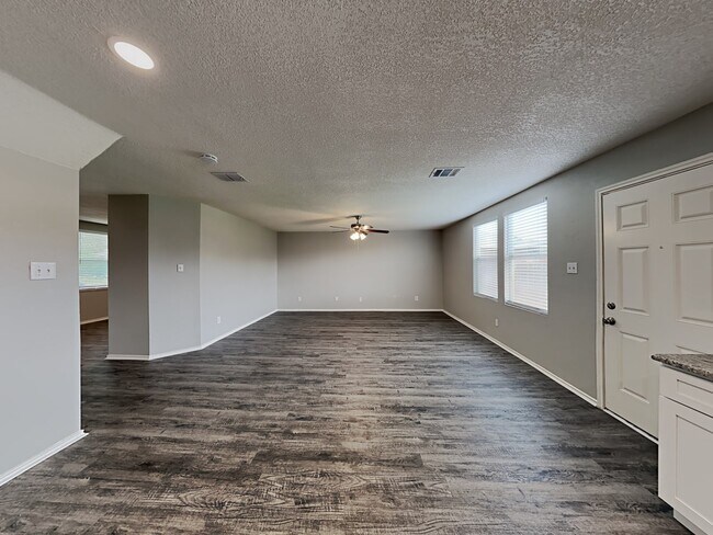 Building Photo - 1313 Anna Lea Ln