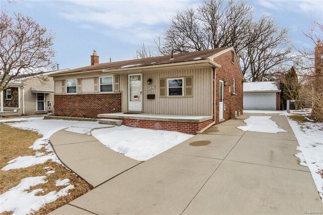 Building Photo - 20465 Williamsburg Rd