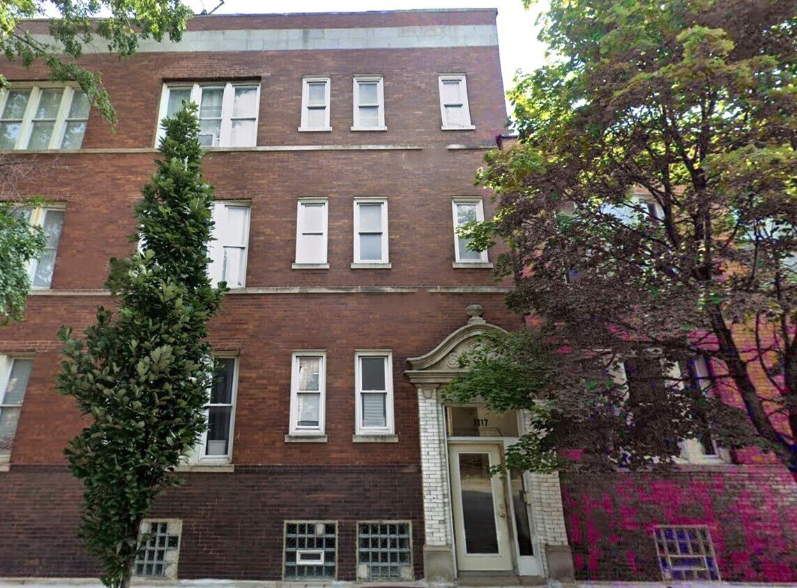 Primary Photo - 1317 N Homan Ave.