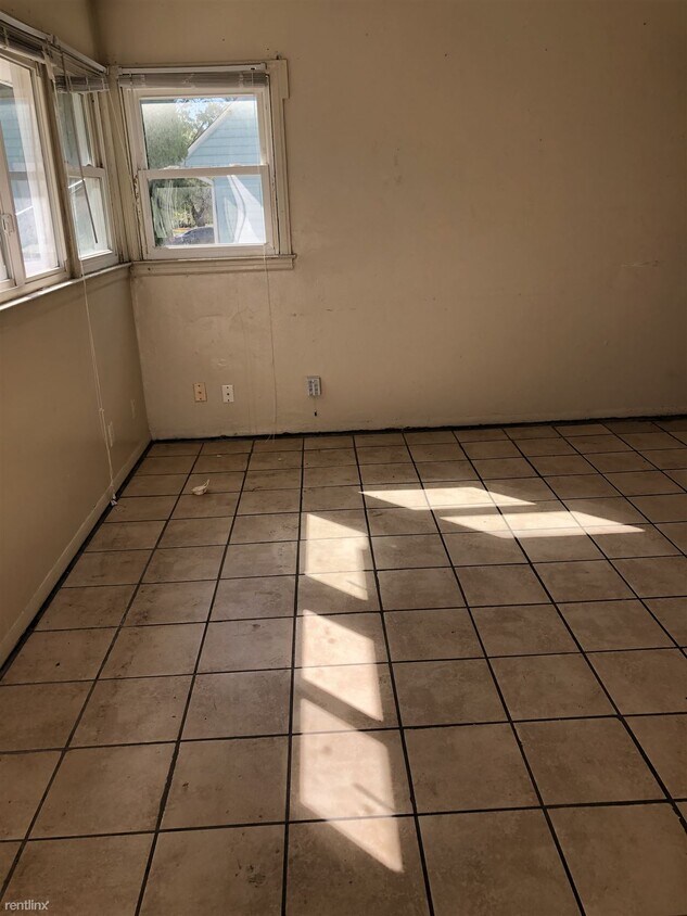 Building Photo - 4 br, 1 bath House - 4021 Prescott Avenue