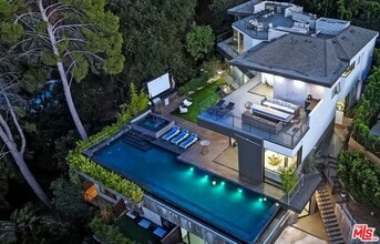 Building Photo - 3712 Broadlawn Dr