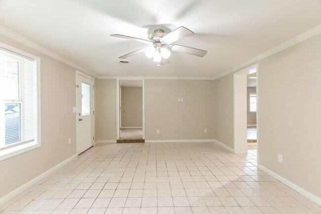 Building Photo - 108 Sharit Ln