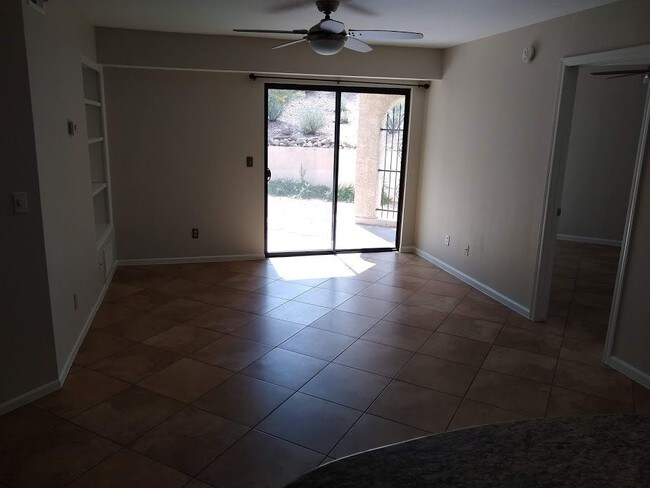 Building Photo - 16108 E Emerald Dr