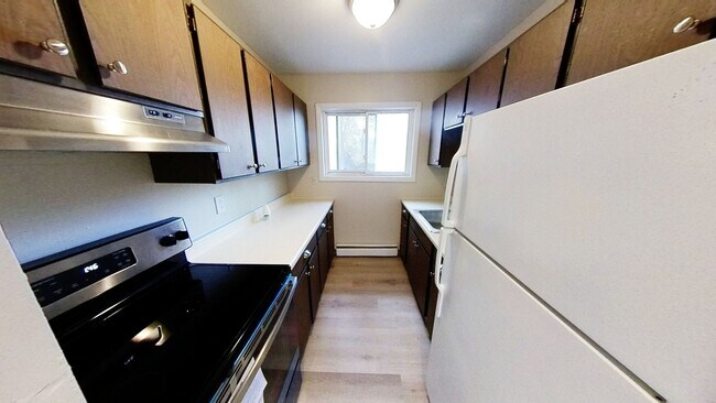 Foto del edificio - 725 Cedarwood Terrace