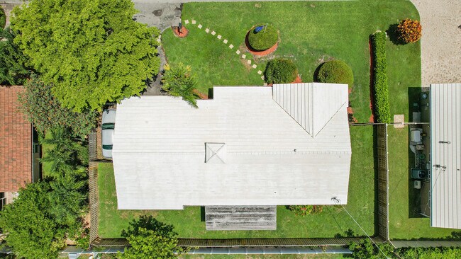 Foto del edificio - 2750 SE 3rd St