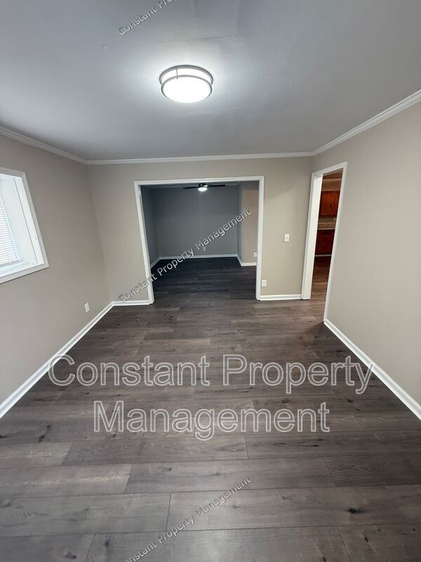 Building Photo - 4237 Ayers Rd
