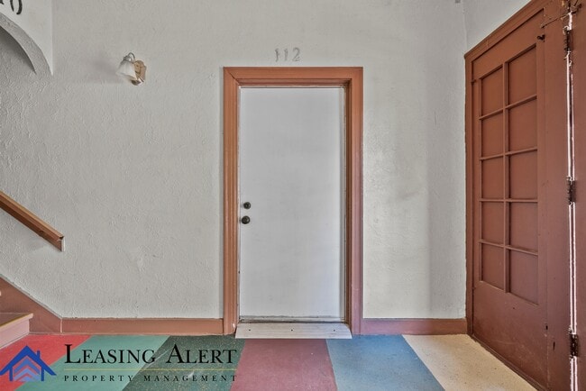 Foto del edificio - 112 S Cummings St