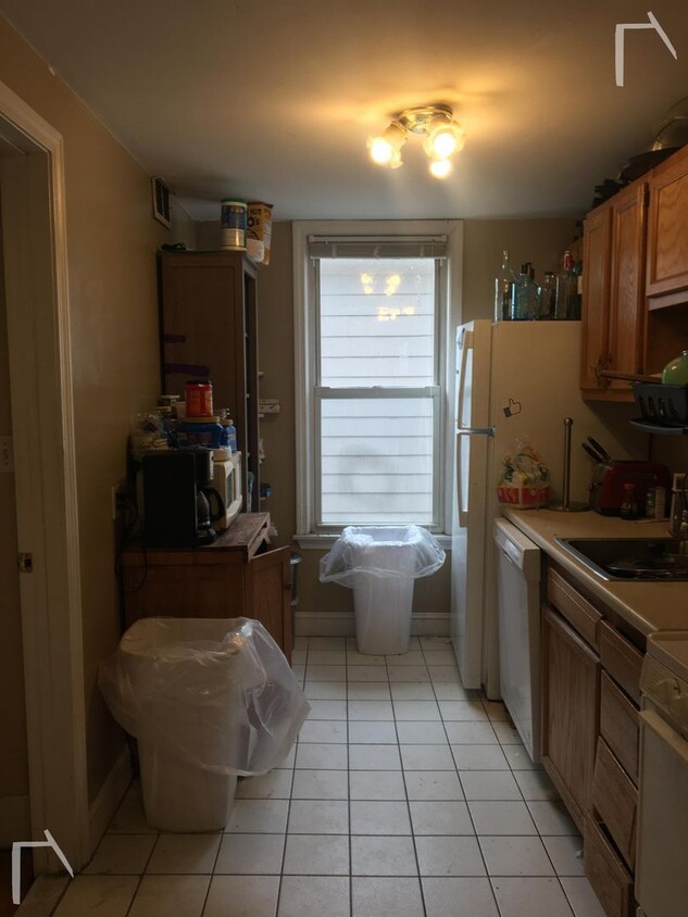 Foto principal - Large Unit Walking Distance to BU. Large D...