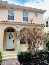 Building Photo - 6084 Islandwalk Blvd