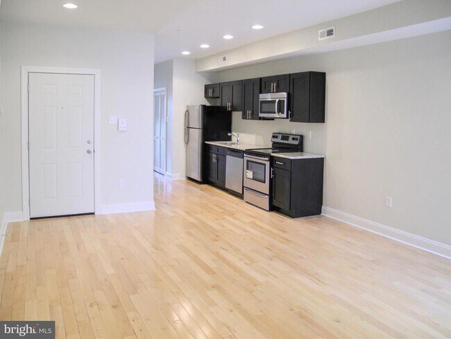 Foto del edificio - 321 N Preston St