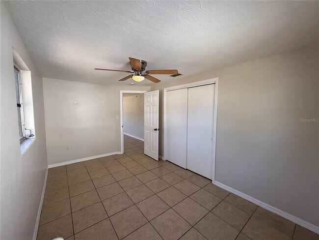 Foto del edificio - 6627 Jackson St