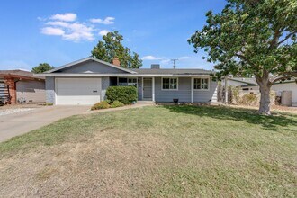 Building Photo - 2405 Coolidge Way