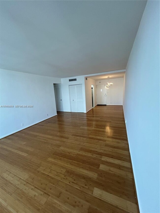 Foto del edificio - 1200 West Ave
