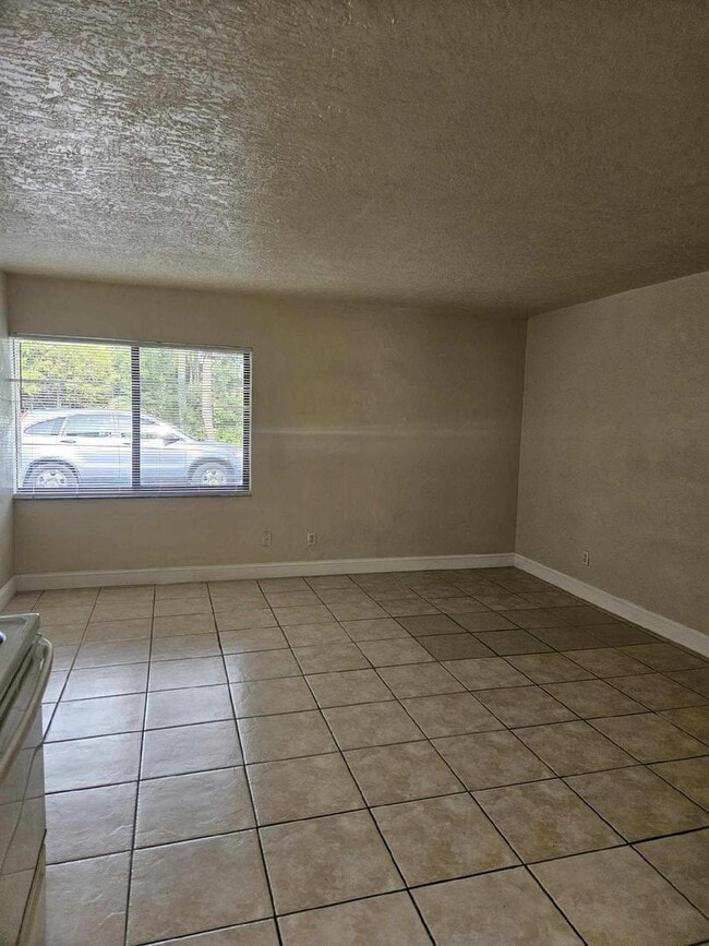 Photo - 1 BEDROOM 1 BATH NEWLY RENOVATED CONDO