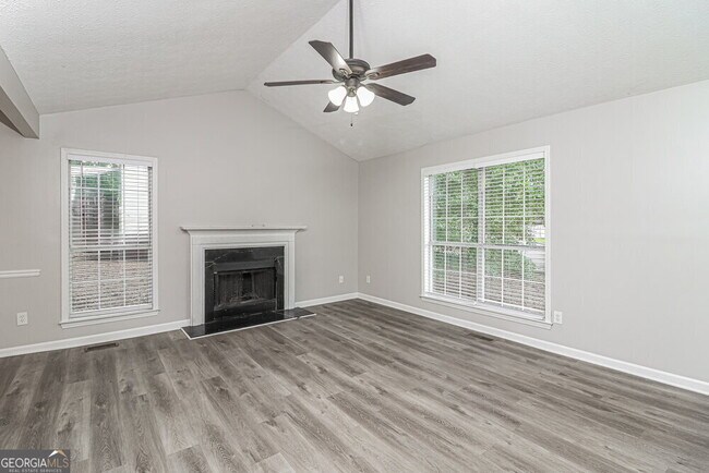 Building Photo - 24 Quail Run