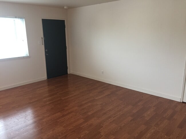 Building Photo - 800 Solano Ave