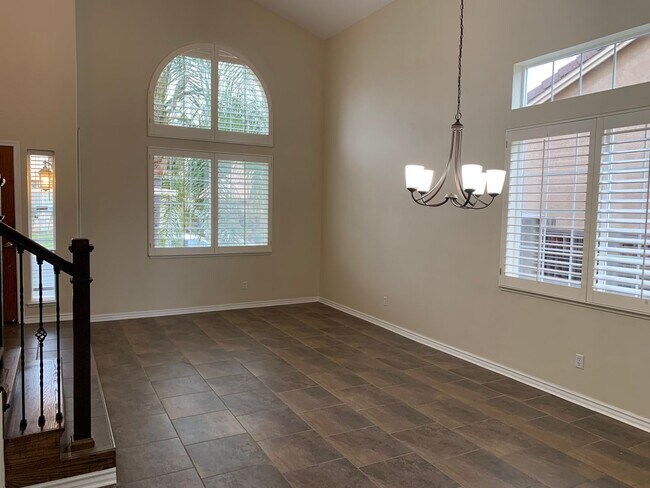 Foto del edificio - Pristine 4 Bedroom 2.5 Bath Antioch Home W...