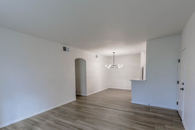 Foto del edificio - 3 Bed Condo In Gated West Side Community