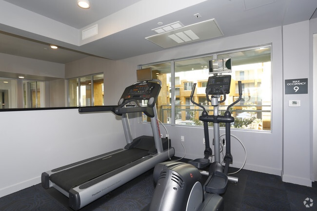 Fitness Center - Cortland Biltmore Place