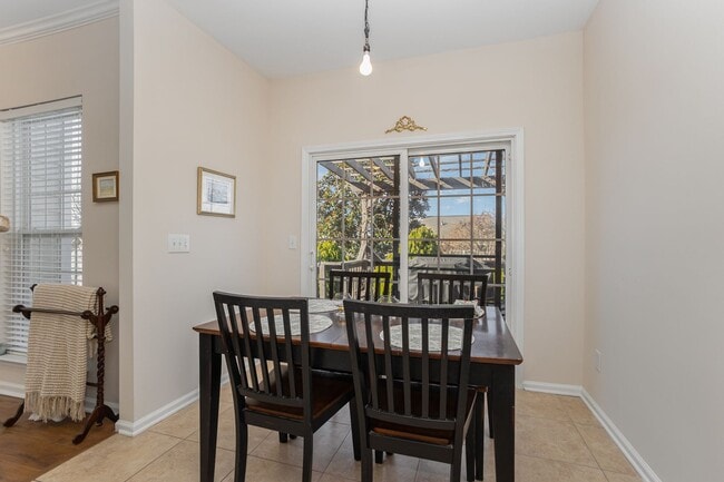 Building Photo - Adorable Home in Delta Ridge - NW Raleigh Just off Glenwood Avenue!