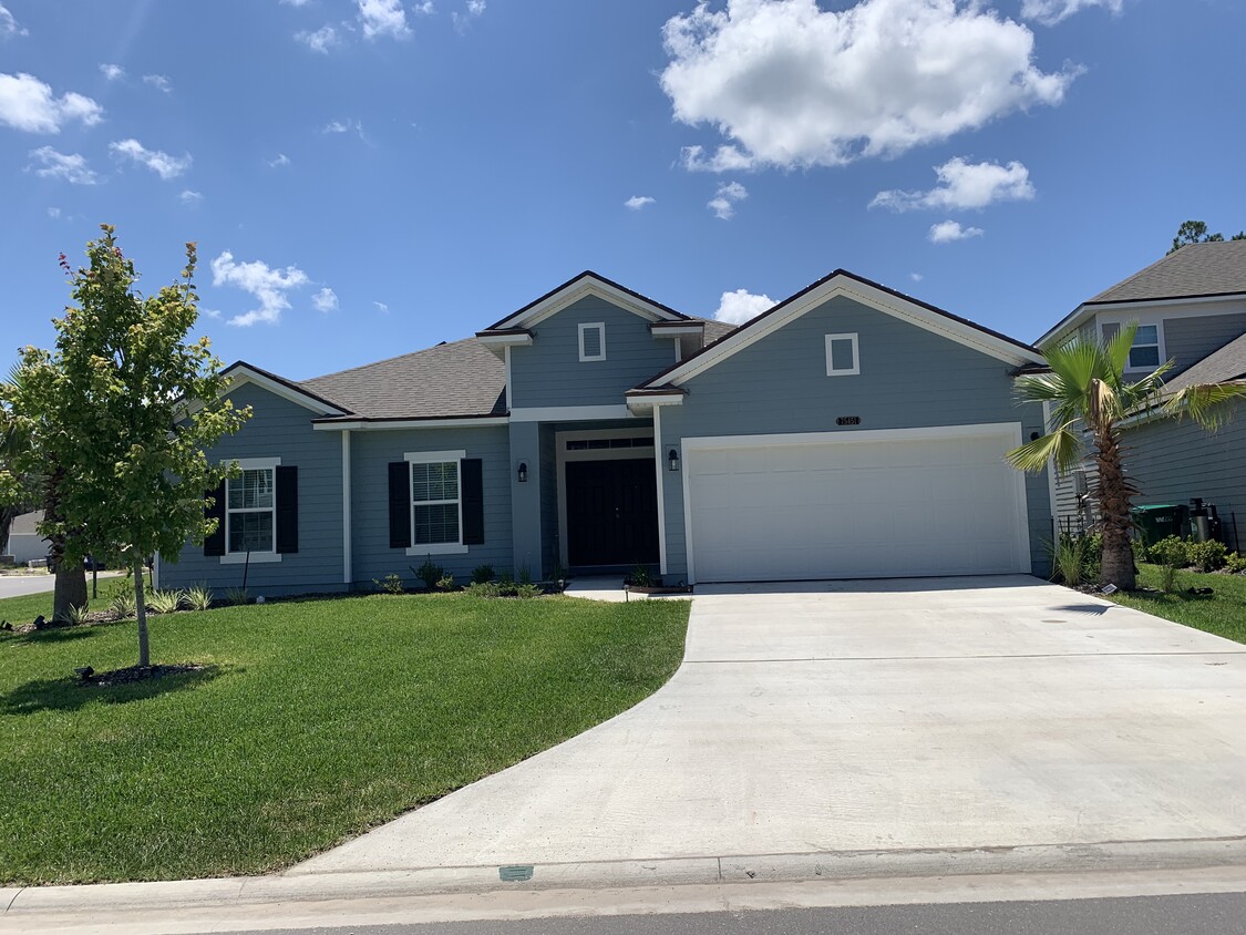 Primary Photo - 75451 Sunberry Dr