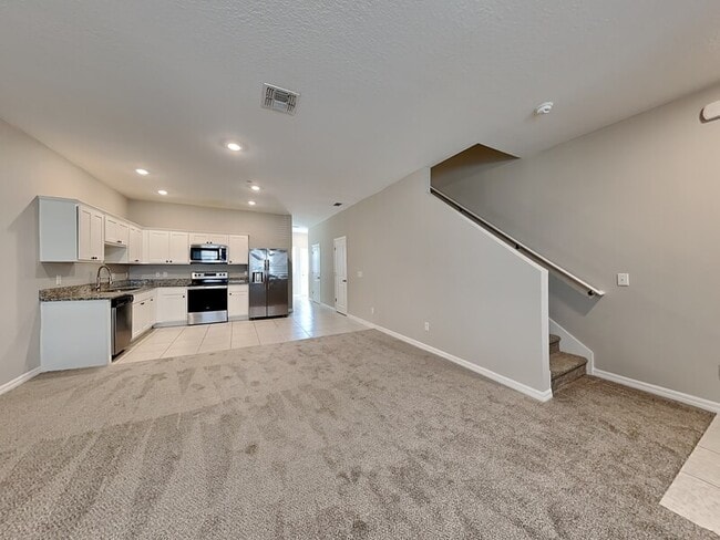 Building Photo - 3202 Azolla St