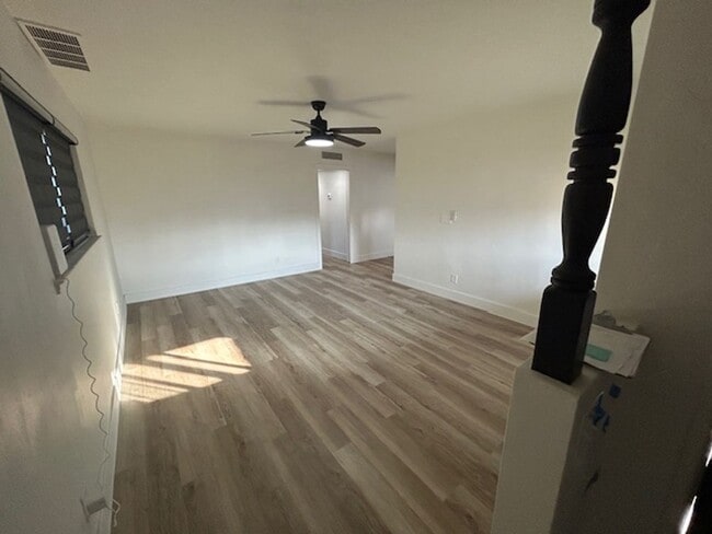 Building Photo - ** MOVE IN SPECIAL- $500.00 off first months rent**