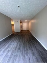 Building Photo - 5807 Aftonshire Dr