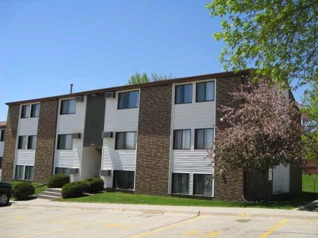 Building Photo - 810 Benton Dr