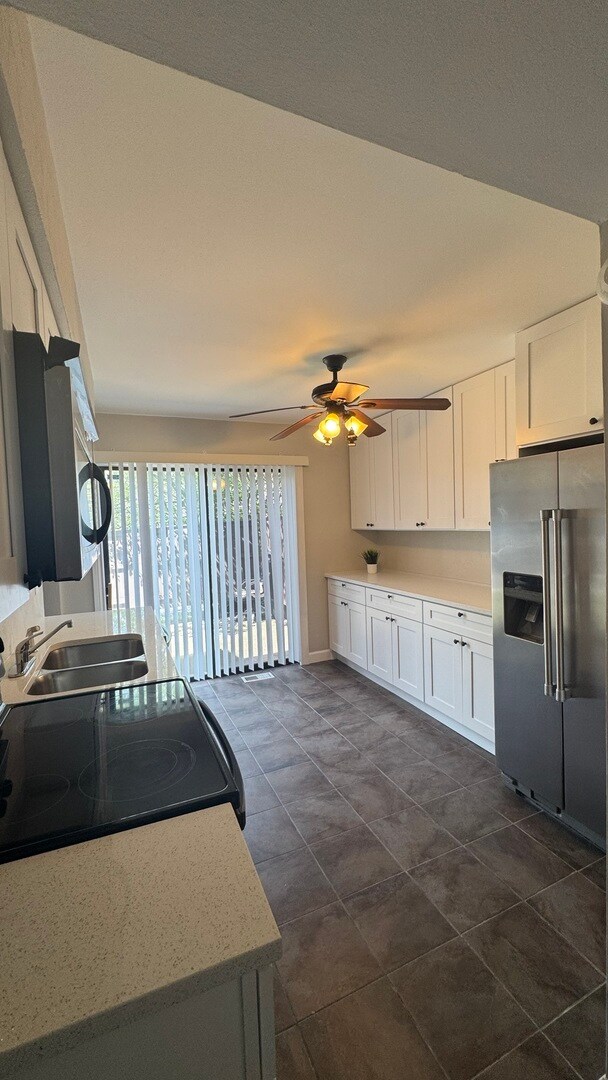 Foto del edificio - 7333 Winthrop Way