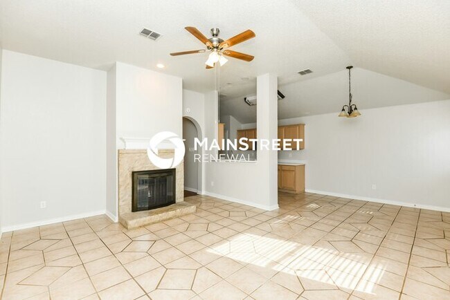 Building Photo - 3 Bedroom Pet-Friendly Home in ARLINGTON, TX with Main Street Renewal
