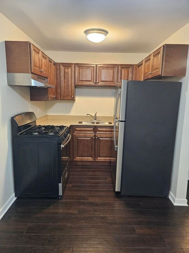 Building Photo - 1500 Light Road