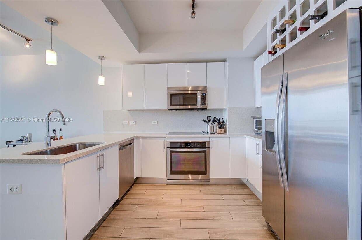 Foto principal - 999 SW 1st Ave