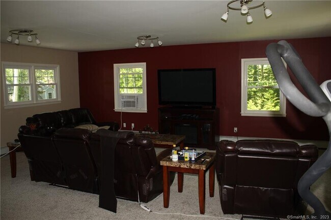 Foto del edificio - 9 Overlook Knoll Rd