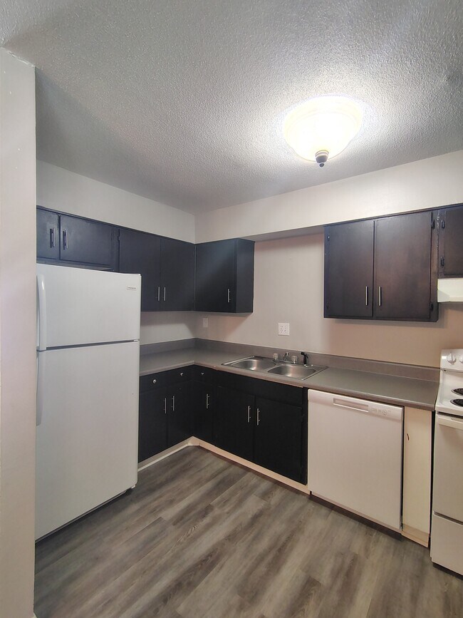 Foto del edificio - 1100 Skyland Dr