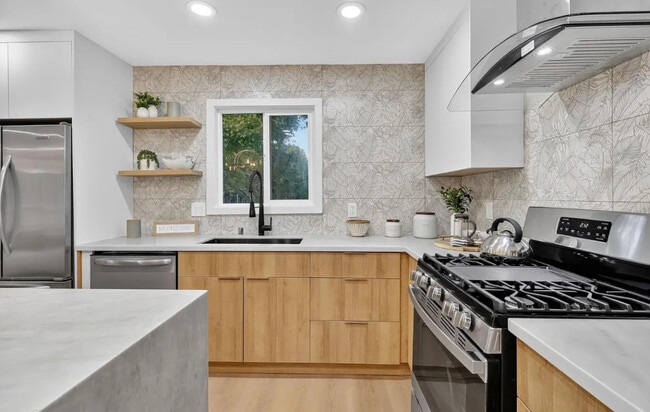 Photo - 5003 Valdez Ave Apartment