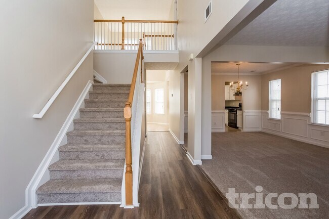 Building Photo - 120 Dairyland Dr