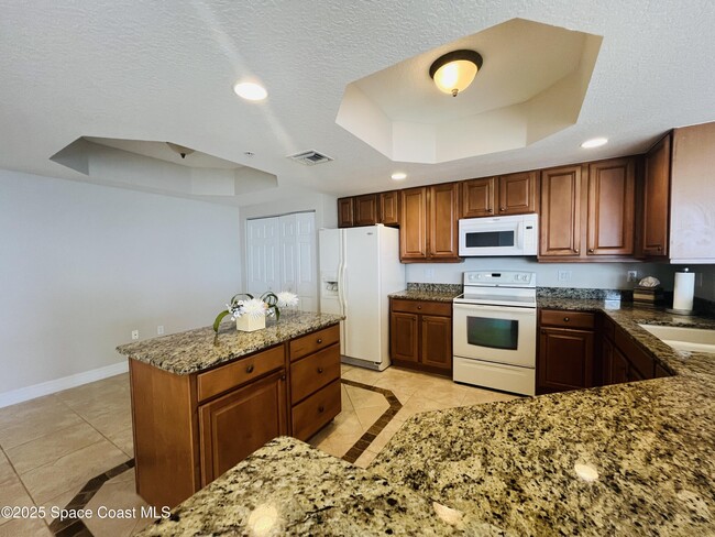 Foto del edificio - 490 Sail Ln
