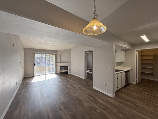 Foto del edificio - 7885 W Flamingo Rd