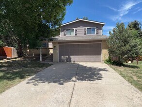 Building Photo - 5530 Lavarie Ct