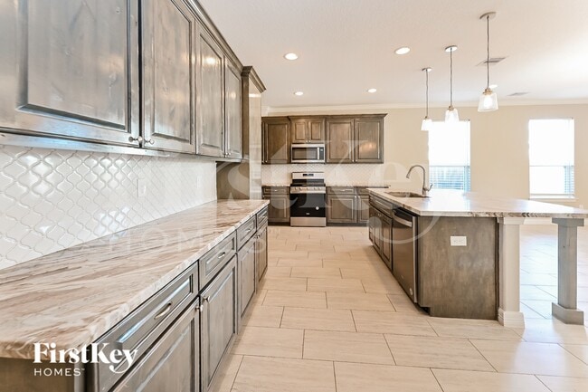 Building Photo - 215 Brazos Dr