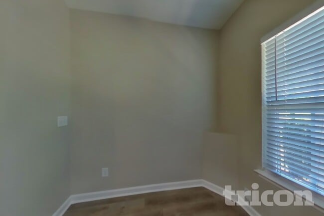 Building Photo - 324 Kinsale Dr