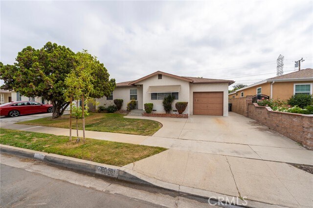 Foto principal - 18628 Mettler Ave