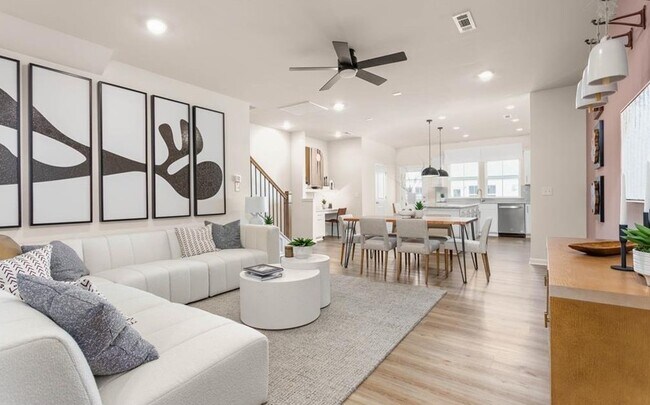 Foto del edificio - 805 Falls Grove Trl