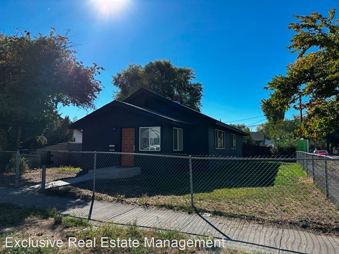 Primary Photo - 2 br, 2 bath House - 2202 Garden Avenue